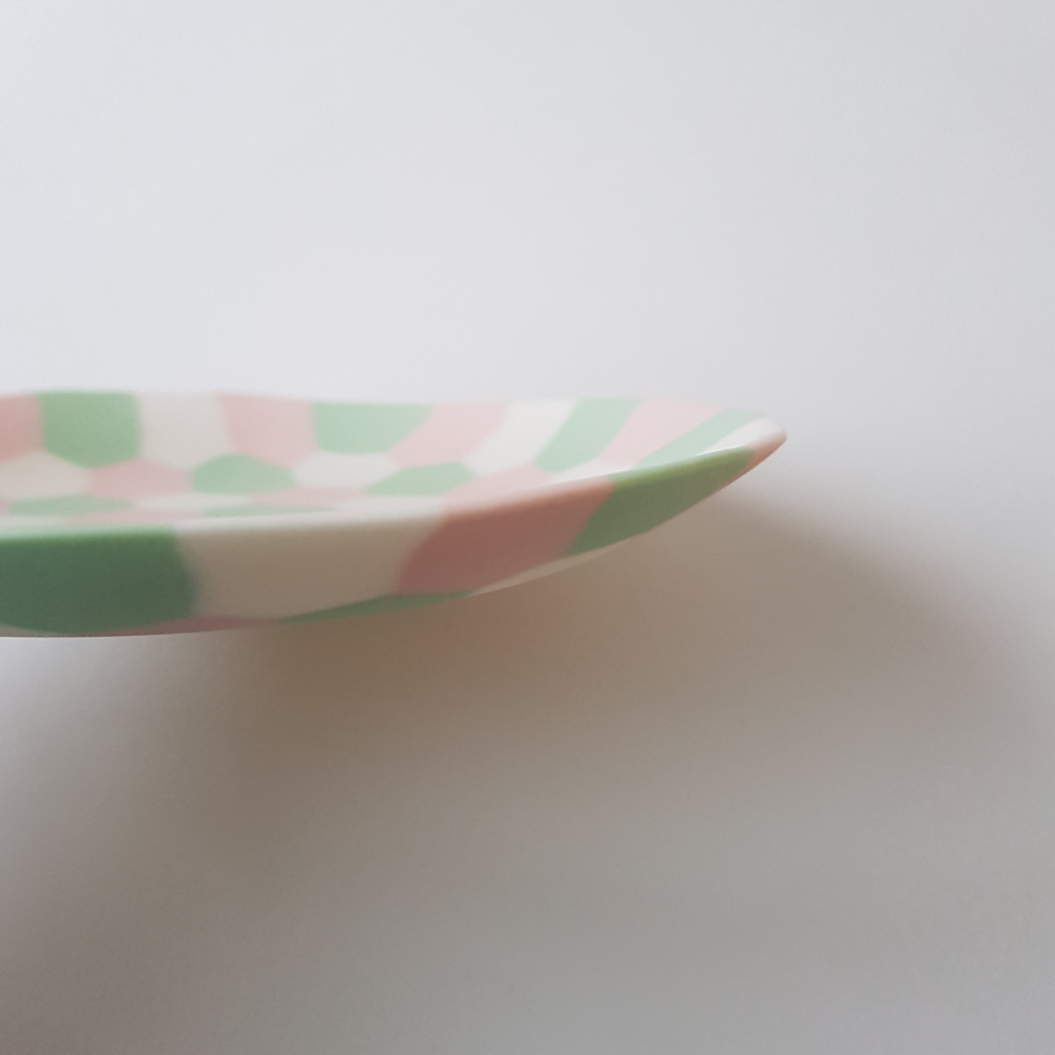 écaille de tortue vert foncé noir porcelaine assiette