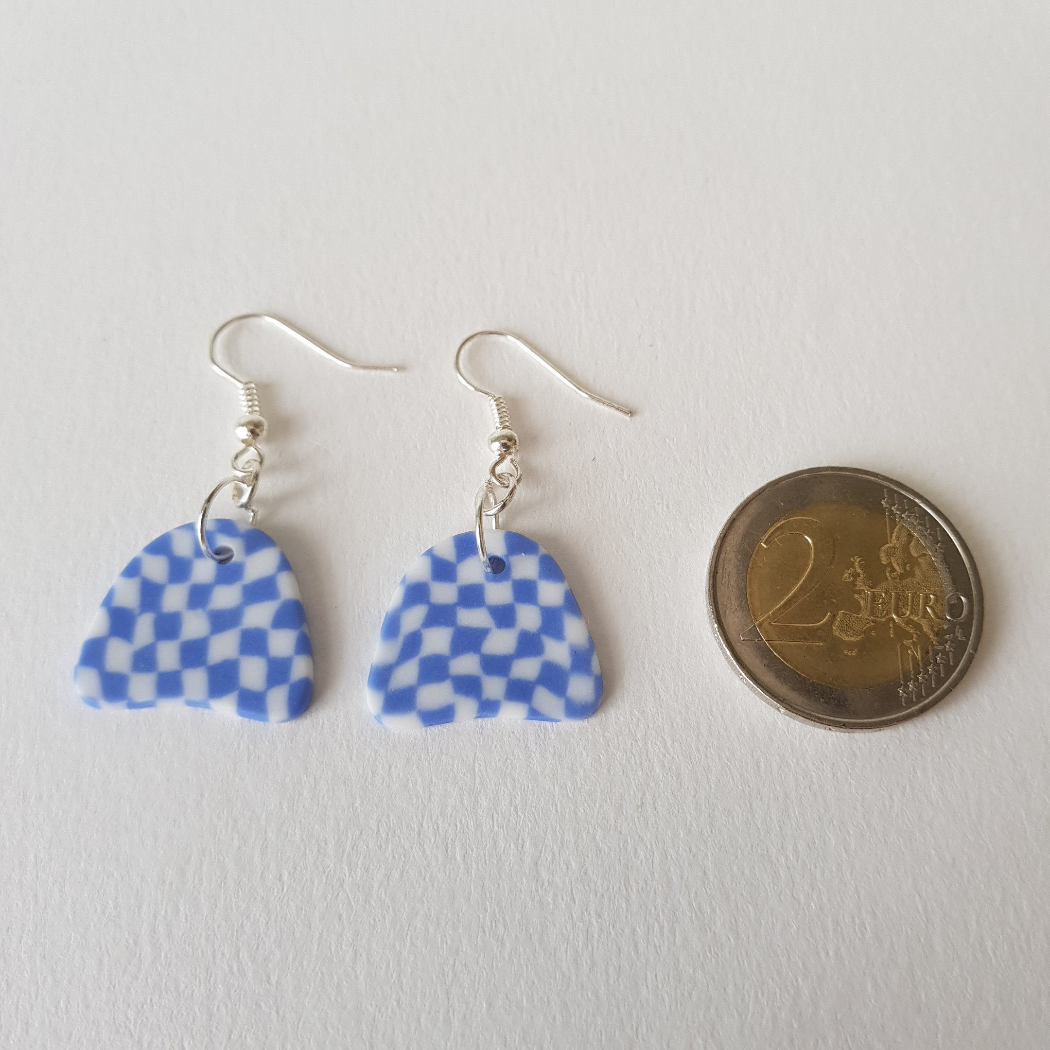 Boucles d'oreilles, Crochet B dôme, Carreaux, bleu