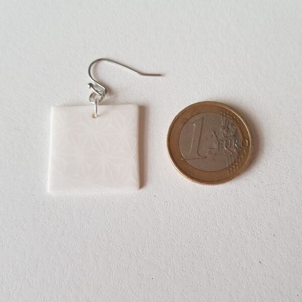Boucles d'oreilles, Crochet, Carrés, Asanoha, blanc – Image 2
